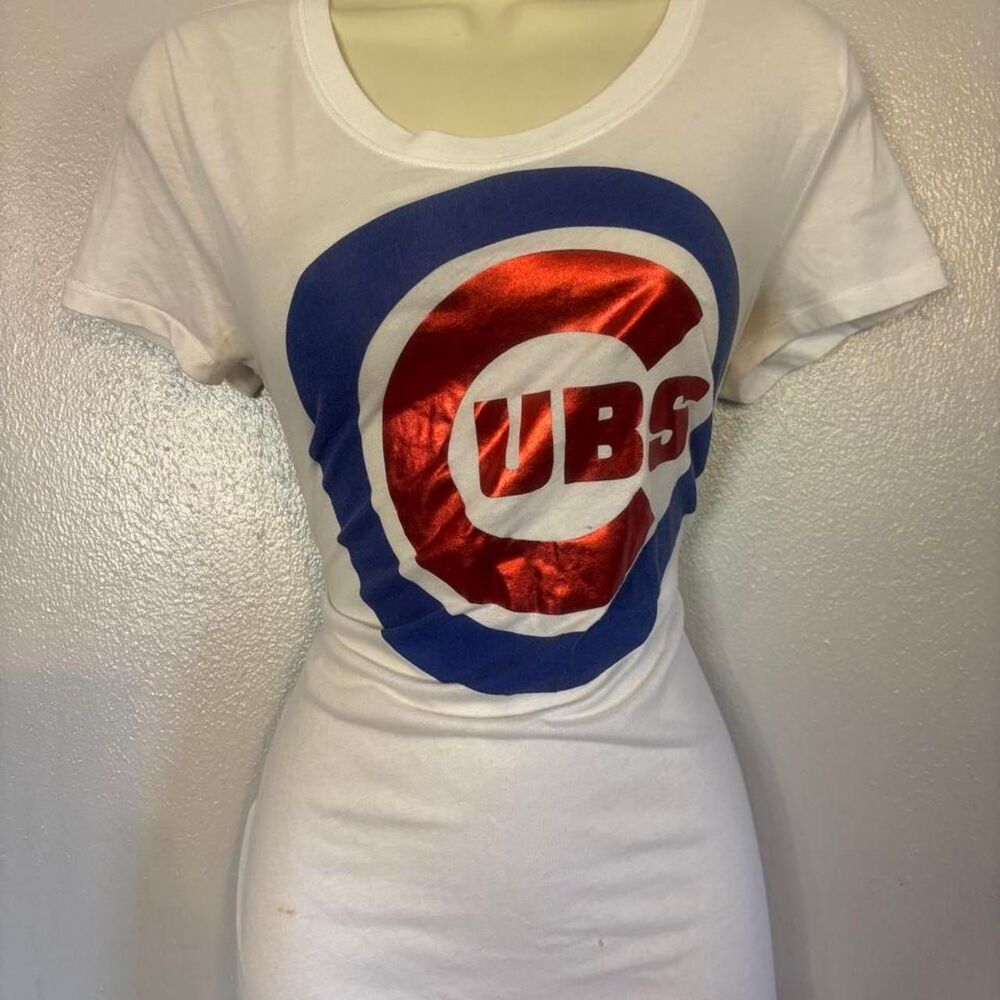 Vintage y2k PINK Victoria’s Secret Chicago Cubs 5th & Ocean Tee – Size L